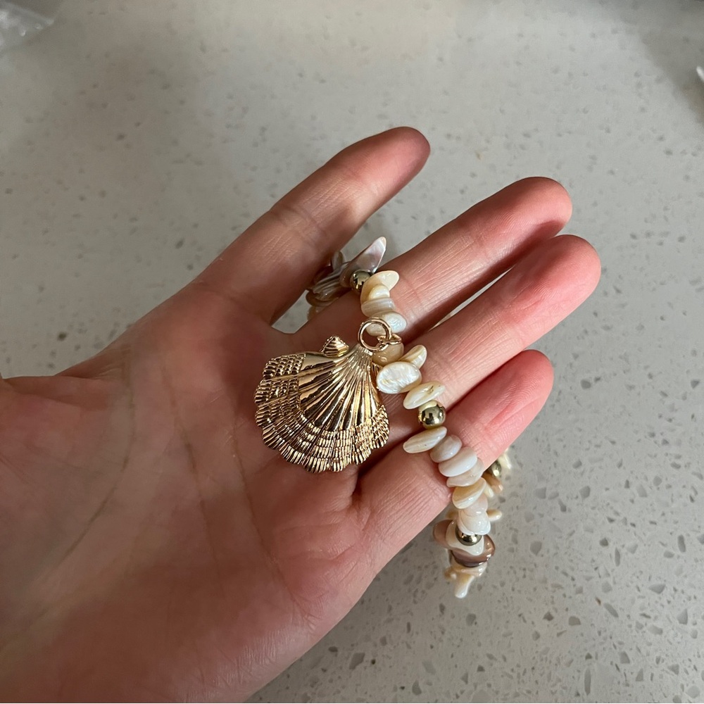 Natural Stone Bead Necklace, Boho Style Metal Seashell Pendant - Picture 5 of 9